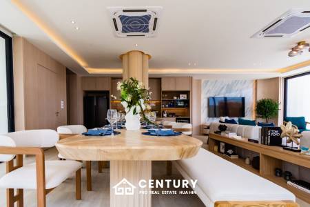 Luxurious 5-Bedroom Villa in Bang Kao Cha-Am