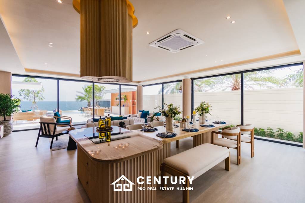 Luxurious 5-Bedroom Villa in Bang Kao Cha-Am