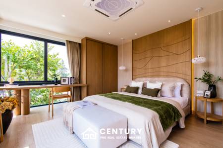 Luxurious 5-Bedroom Villa in Bang Kao Cha-Am