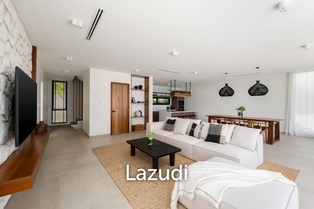 Stunning panoramic seaview luxury villa 4 bedrooms plus maid and gym room on Chaweng Hill (Ready to move in)