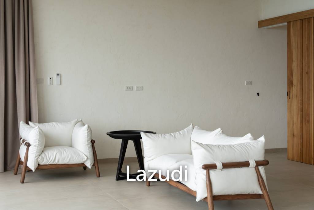 Stunning panoramic seaview luxury villa 4 bedrooms plus maid and gym room on Chaweng Hill (Ready to move in)