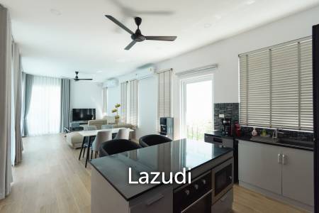 New 3 bed pool Villa with Lake View