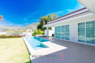 New 3 bed pool Villa with Lake View