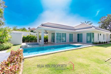 New 3 bed pool Villa with Lake View