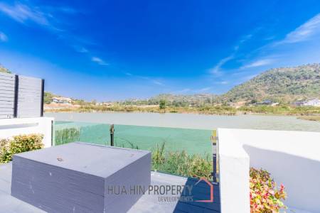 New 3 bed pool Villa with Lake View