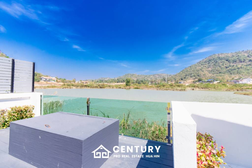 400 ตร.ม 3 เตียง 2 อาบน้ำ วิลล่า For ขาย