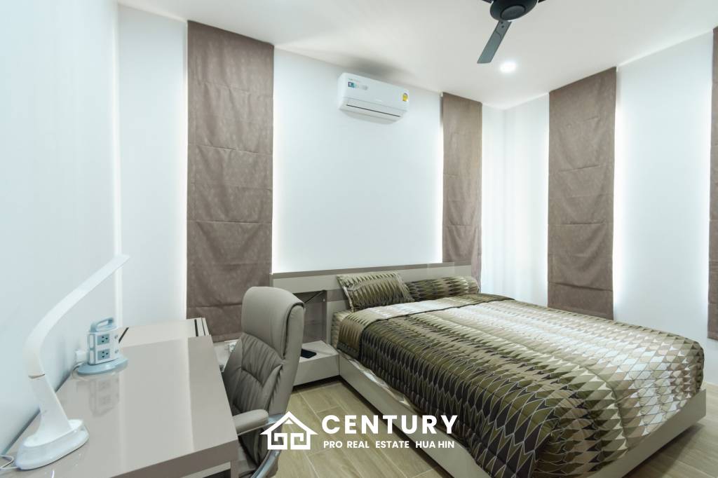 400 ตร.ม 3 เตียง 2 อาบน้ำ วิลล่า For ขาย