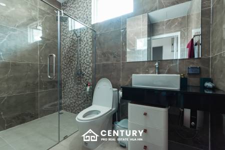 400 ตร.ม 3 เตียง 2 อาบน้ำ วิลล่า For ขาย