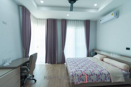New 3 bed pool Villa with Lake View