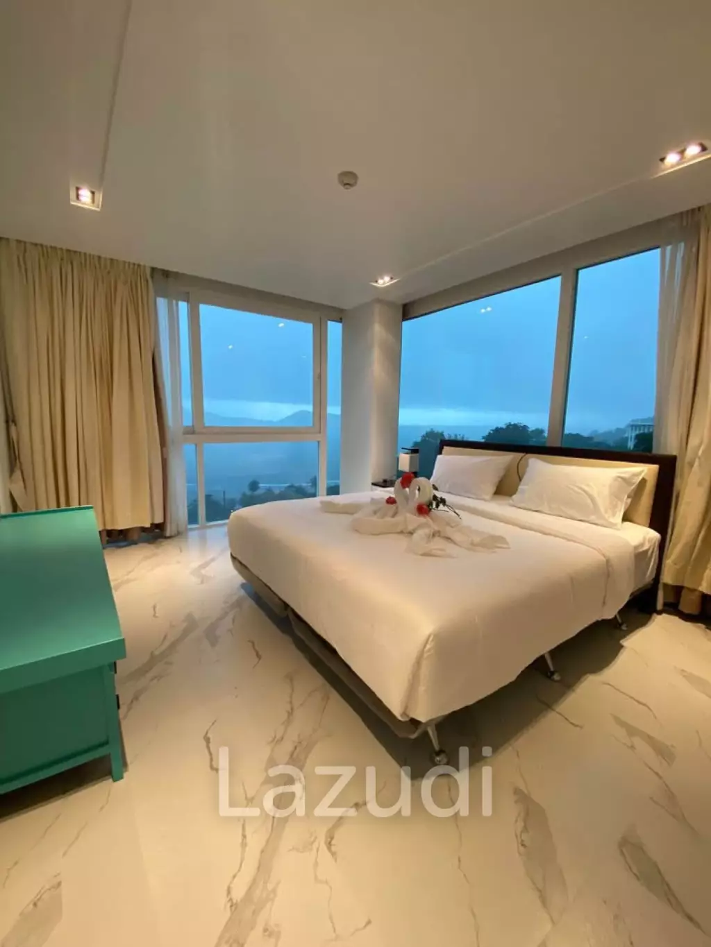 Sea View 4 Bedroom Penthouse With Private Pool, Kalim Bay