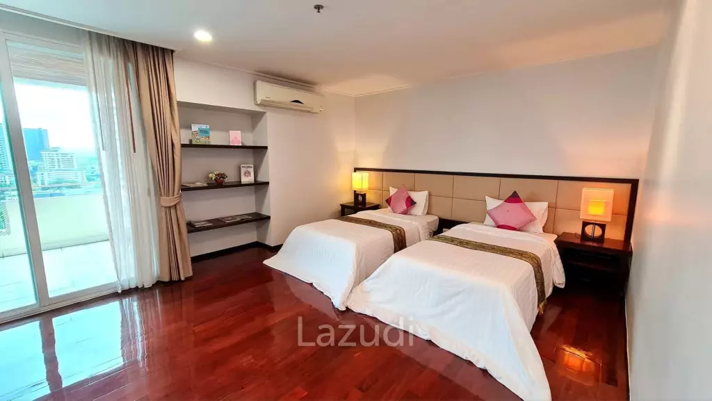 2 Bed 2 Bath 173 SQ.M  Piyathip Place