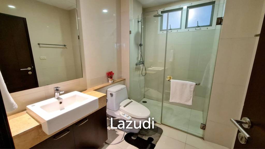 2 Bed 2 Bath 173 SQ.M  Piyathip Place