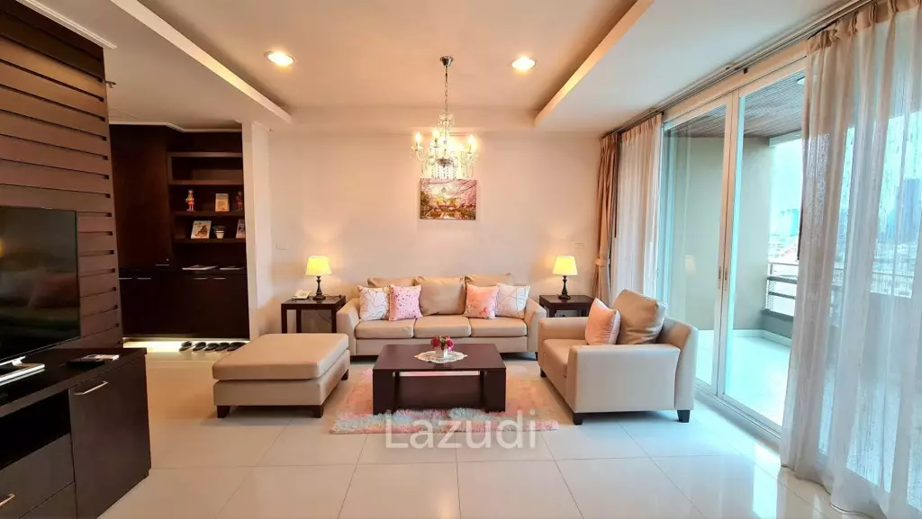 2 Bed 2 Bath 173 SQ.M  Piyathip Place