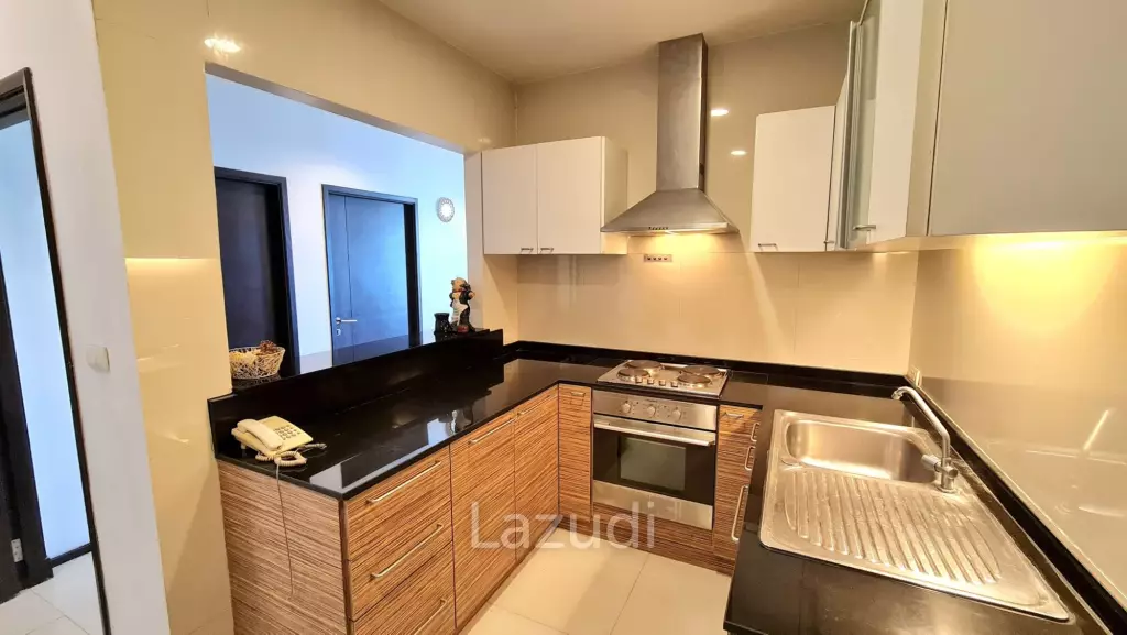2 Bed 2 Bath 173 SQ.M Piyathip Place