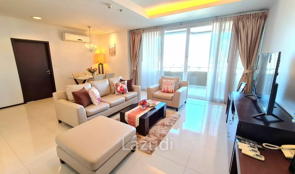 2 Bed 2 Bath 173 SQ.M Piyathip Place