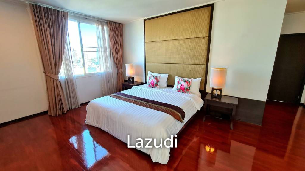 2 Bed 2 Bath 173 SQ.M Piyathip Place