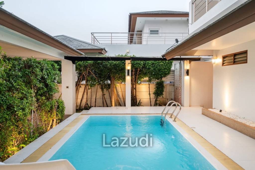 4 Beds 4 Baths 250 SQ.M. Sea Breeze Villa Pattaya