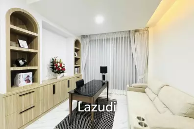 3 Beds 6 Baths 500 SQ.M. Modern Luxury Pool Villa