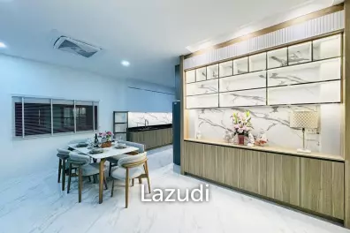 3 Beds 6 Baths 500 SQ.M. Modern Luxury Pool Villa