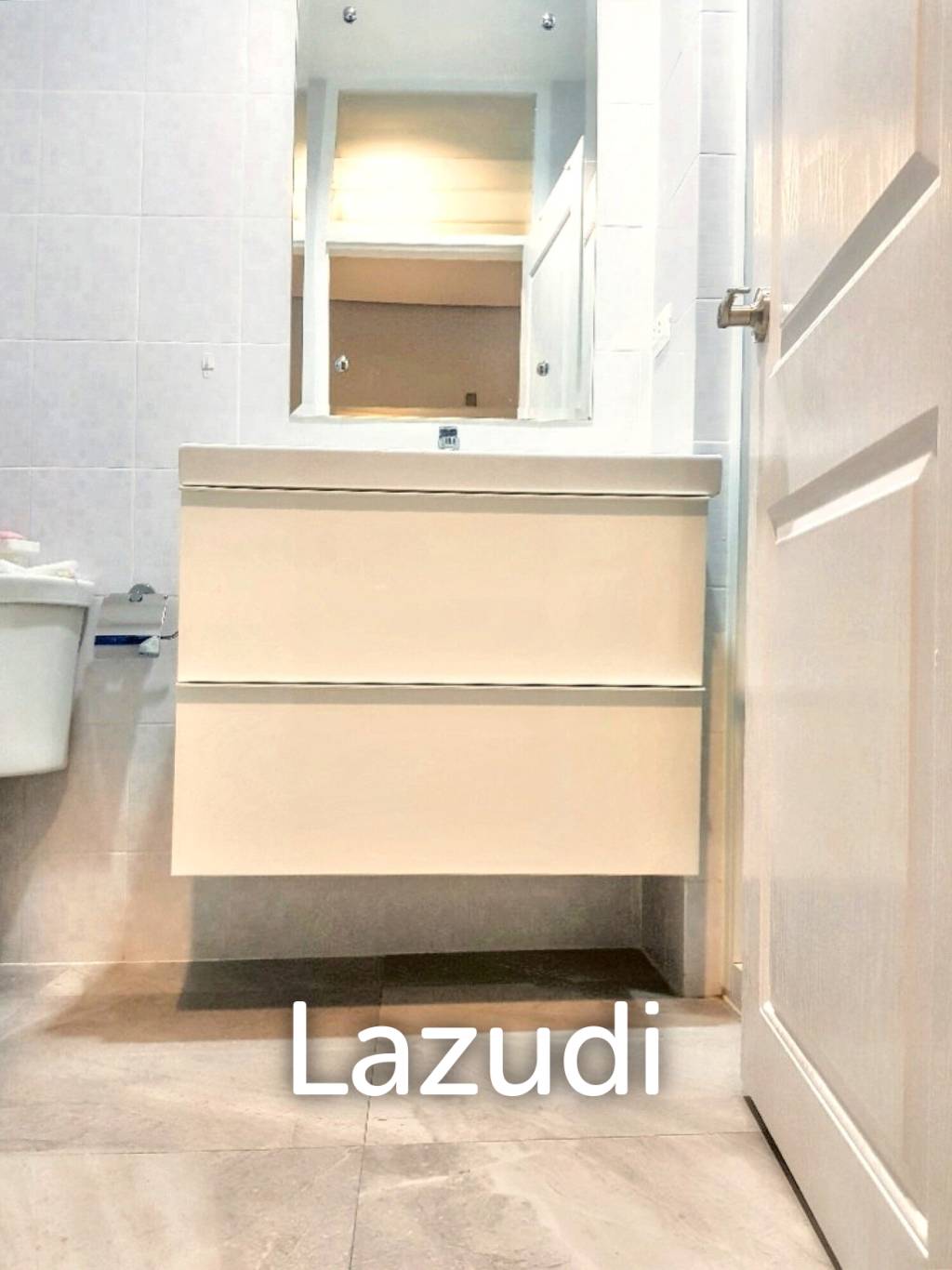 3 Bed 3 Bath 200 SQ.M Thanapat Haus Sathorn-Narathiwas