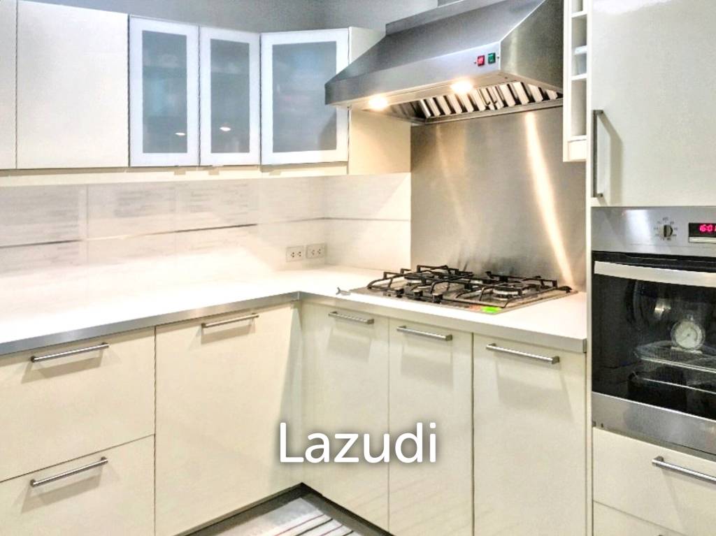 3 Bed 3 Bath 200 SQ.M Thanapat Haus Sathorn-Narathiwas