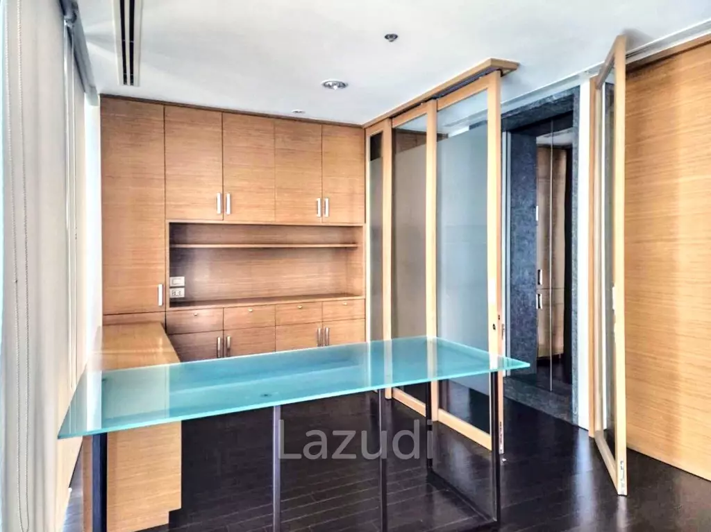 2 Bedroom 2 Bathroom 138 SQ.M Hansar Rajdamri