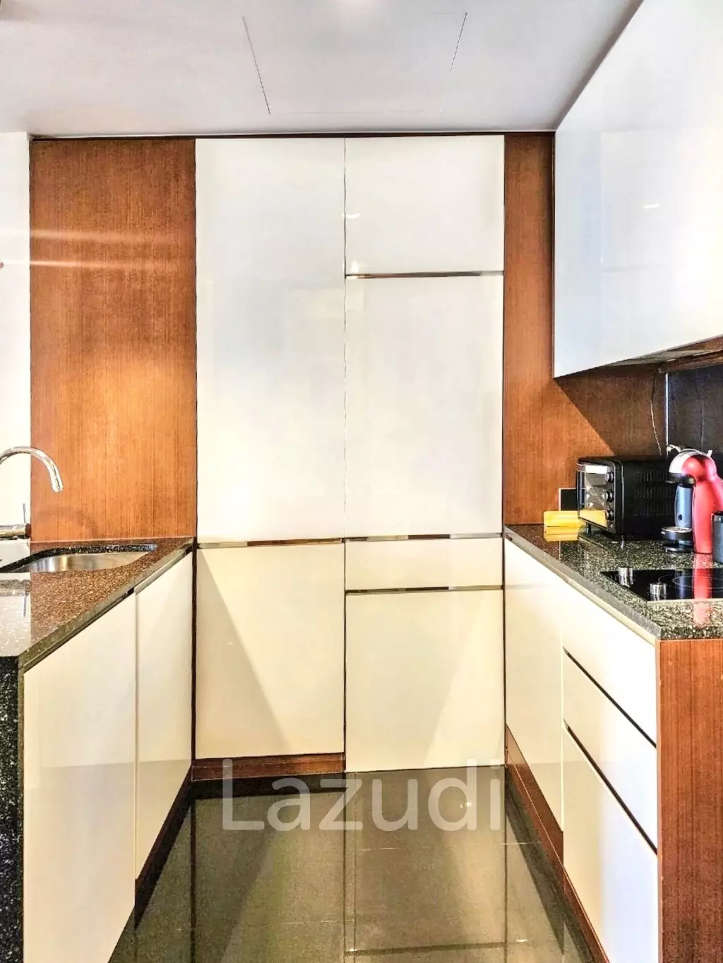 1 Bedroom 1 Bathroom 72 SQ.M Hansar Rajdamri