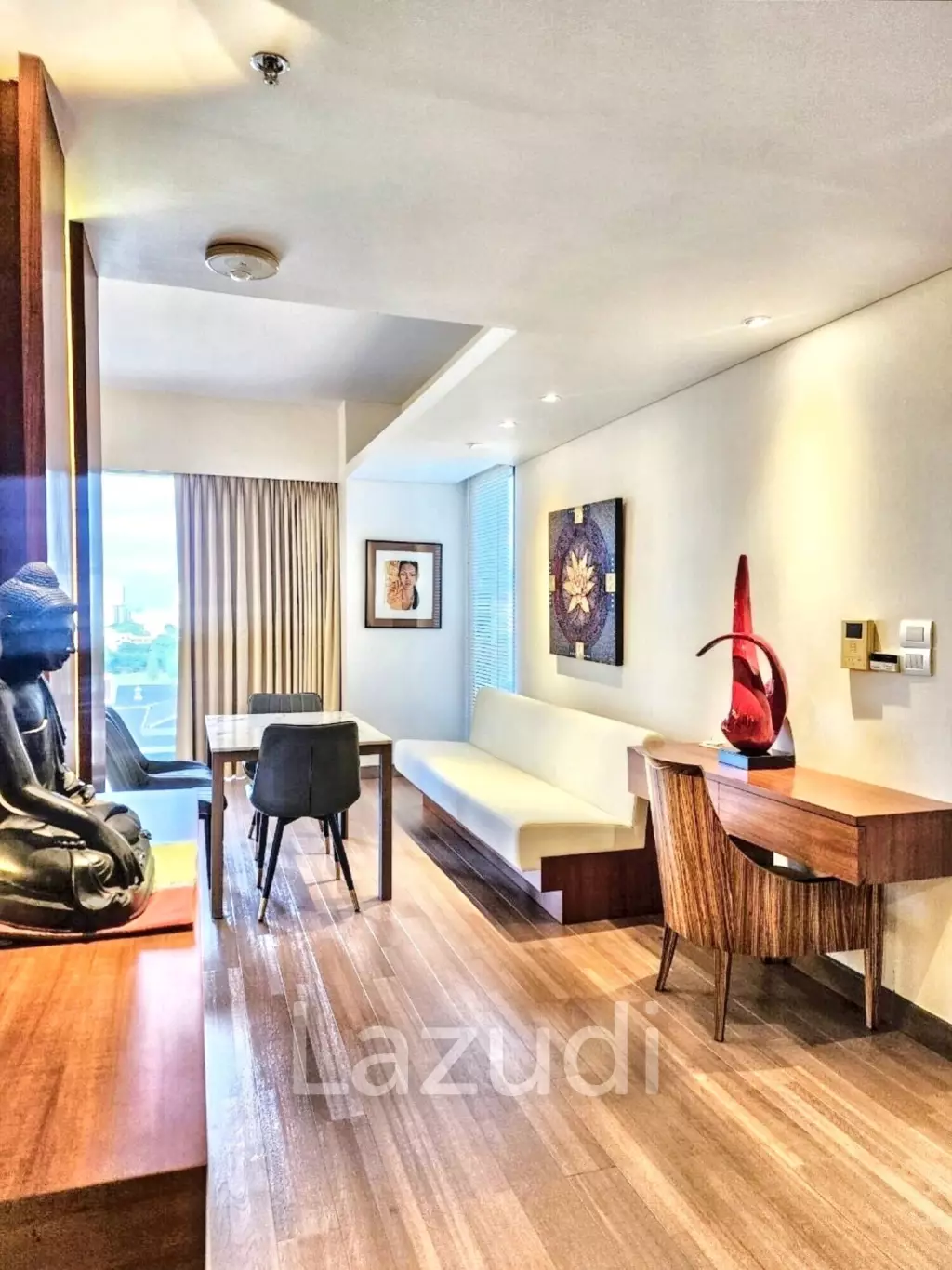1 Bedroom 1 Bathroom 72 SQ.M Hansar Rajdamri