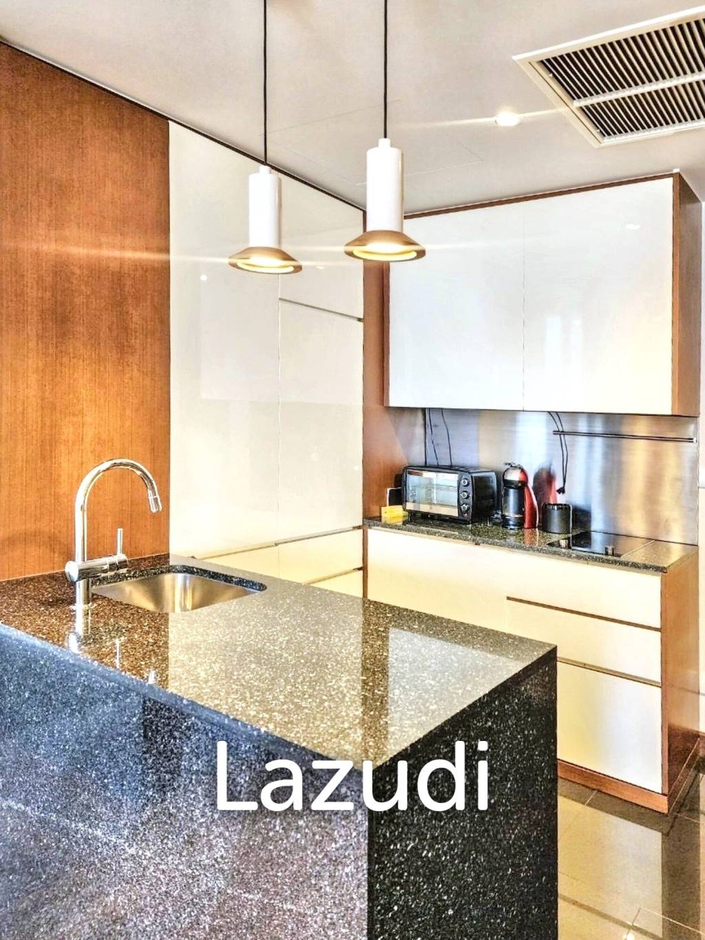 1 Bedroom 1 Bathroom 72 SQ.M Hansar Rajdamri