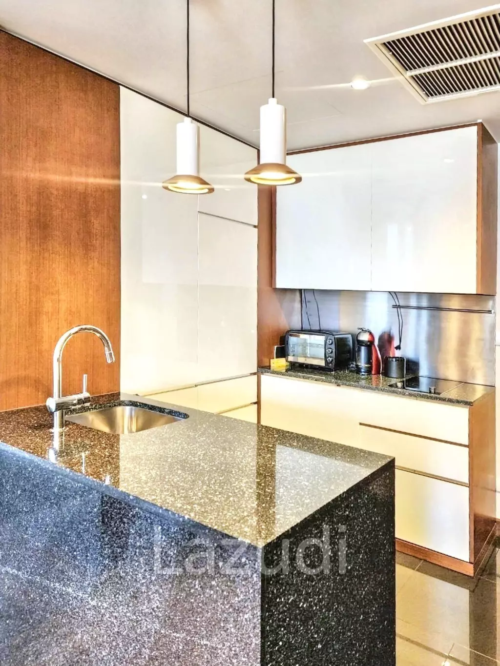 1 Bedroom 1 Bathroom 72 SQ.M Hansar Rajdamri
