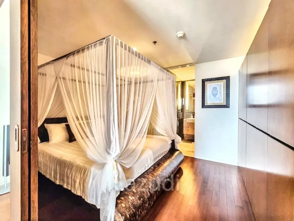 1 Bedroom 1 Bathroom 56 SQ.M Hansar Rajdamri
