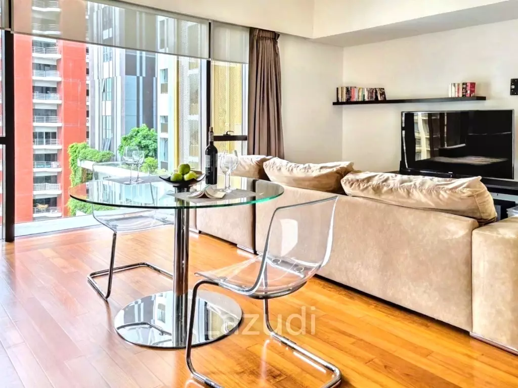 1 Bedroom 1 Bathroom 72 SQ.M Hansar Rajdamri