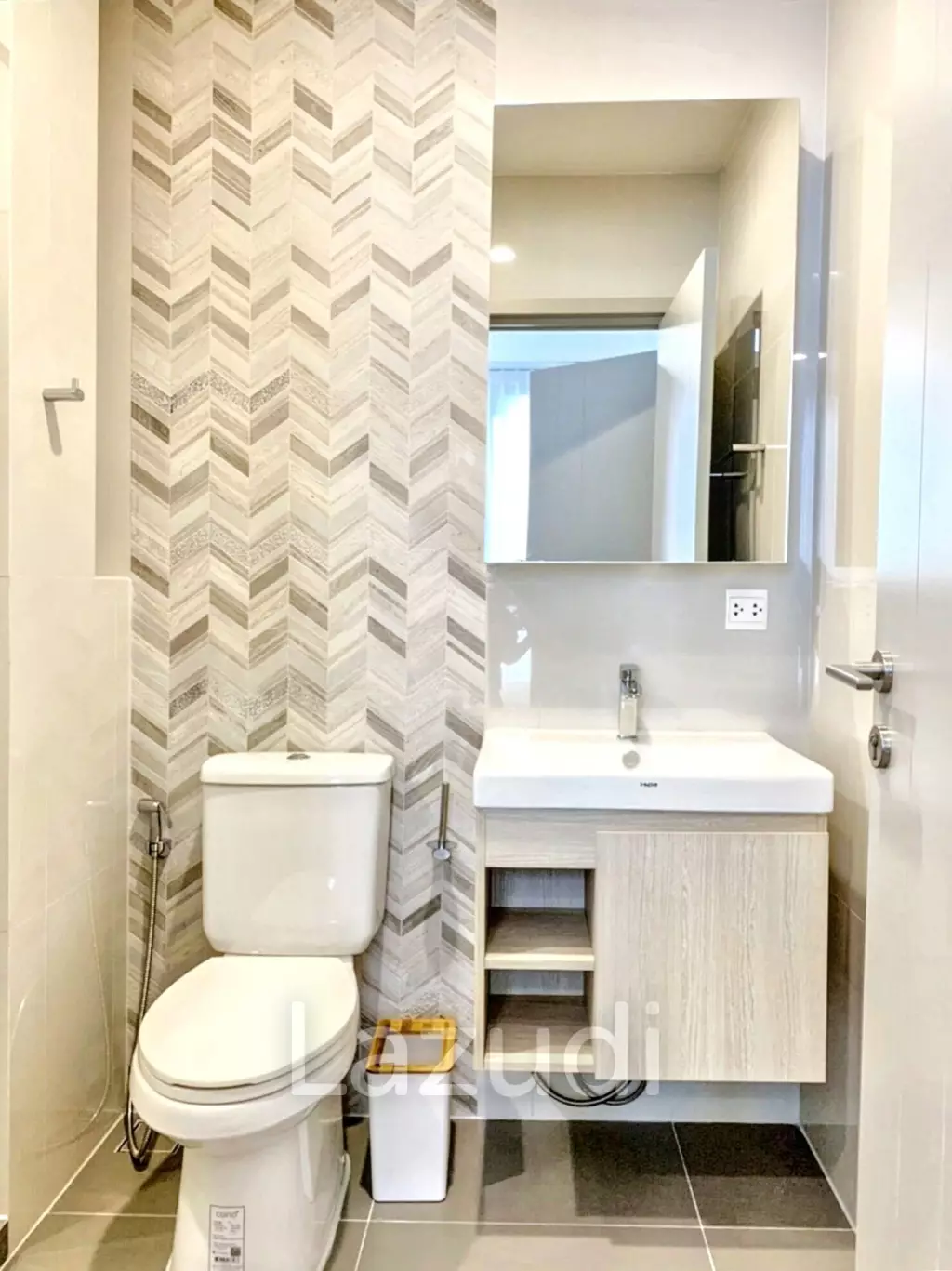 1 Bed 1 Bath 27 SQ.M OKA HAUS Sukhumvit 36