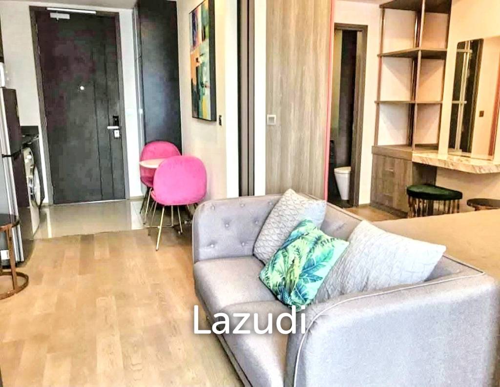 1 Bedroom 1 Bathroom 34 SQ.M Ashton Chula-Silom