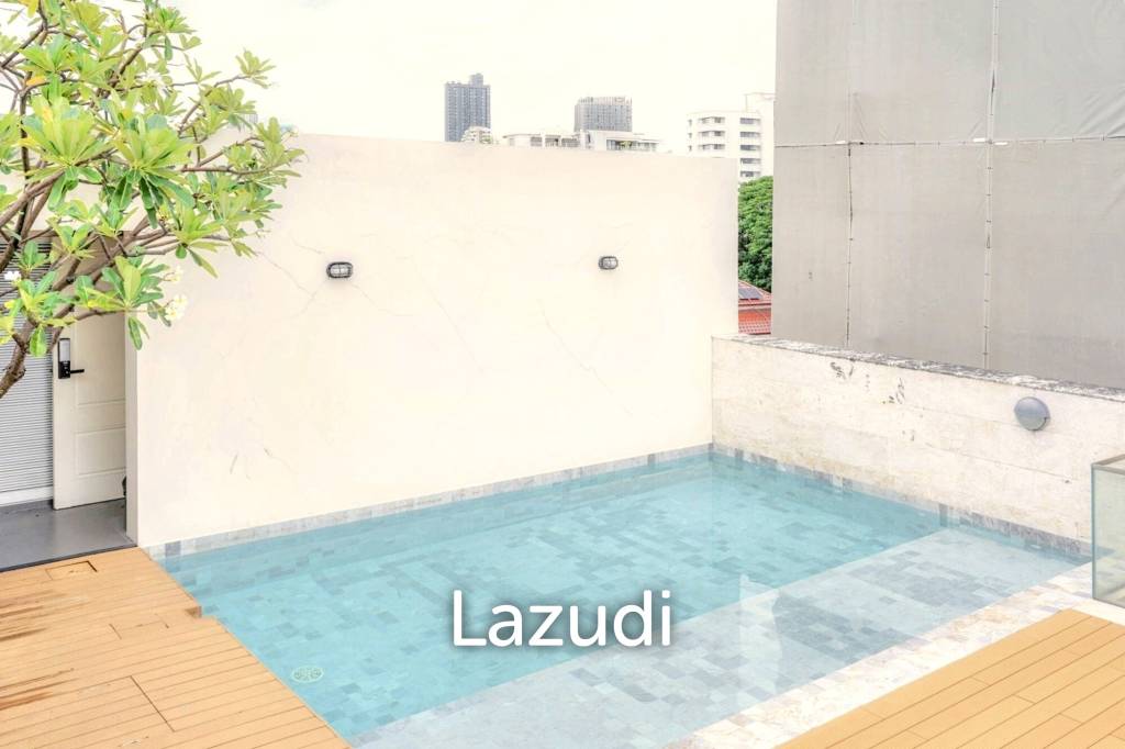 3 Bedroom 4 Bathroom 400 SQ.M 349 Residence