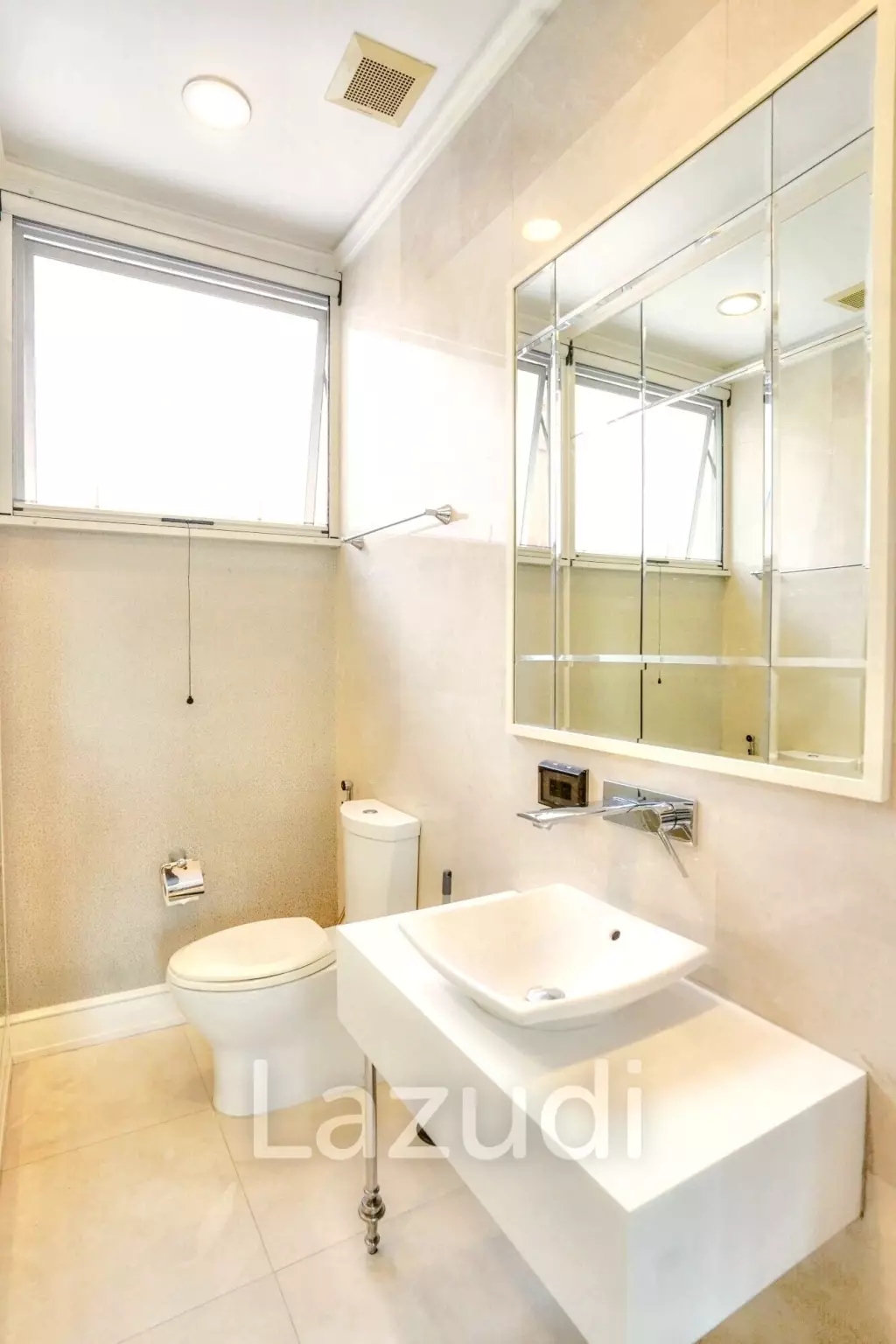 3 Bedroom 4 Bathroom 400 SQ.M 349 Residence