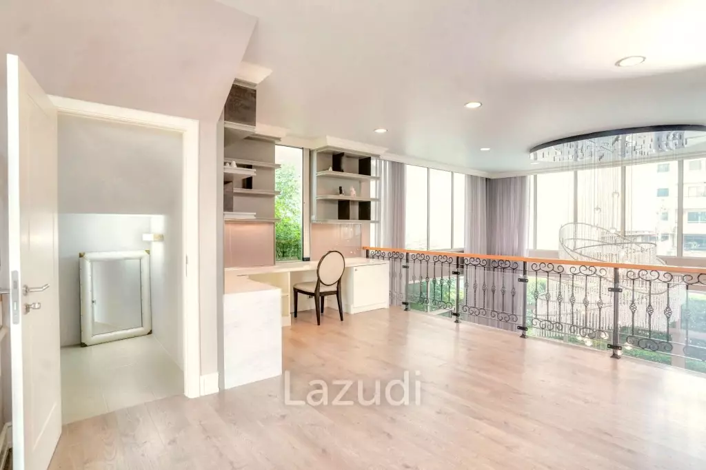 3 Bedroom 4 Bathroom 400 SQ.M 349 Residence