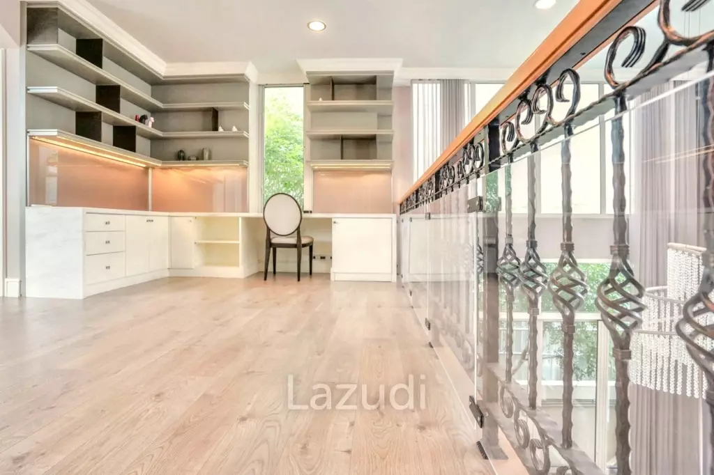 3 Bedroom 4 Bathroom 400 SQ.M 349 Residence