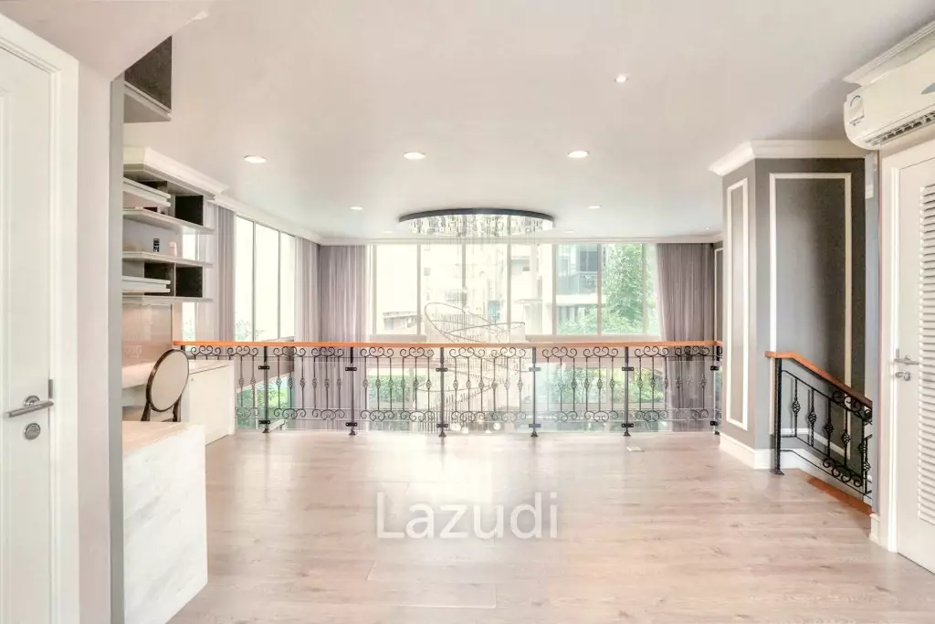 3 Bedroom 4 Bathroom 400 SQ.M 349 Residence