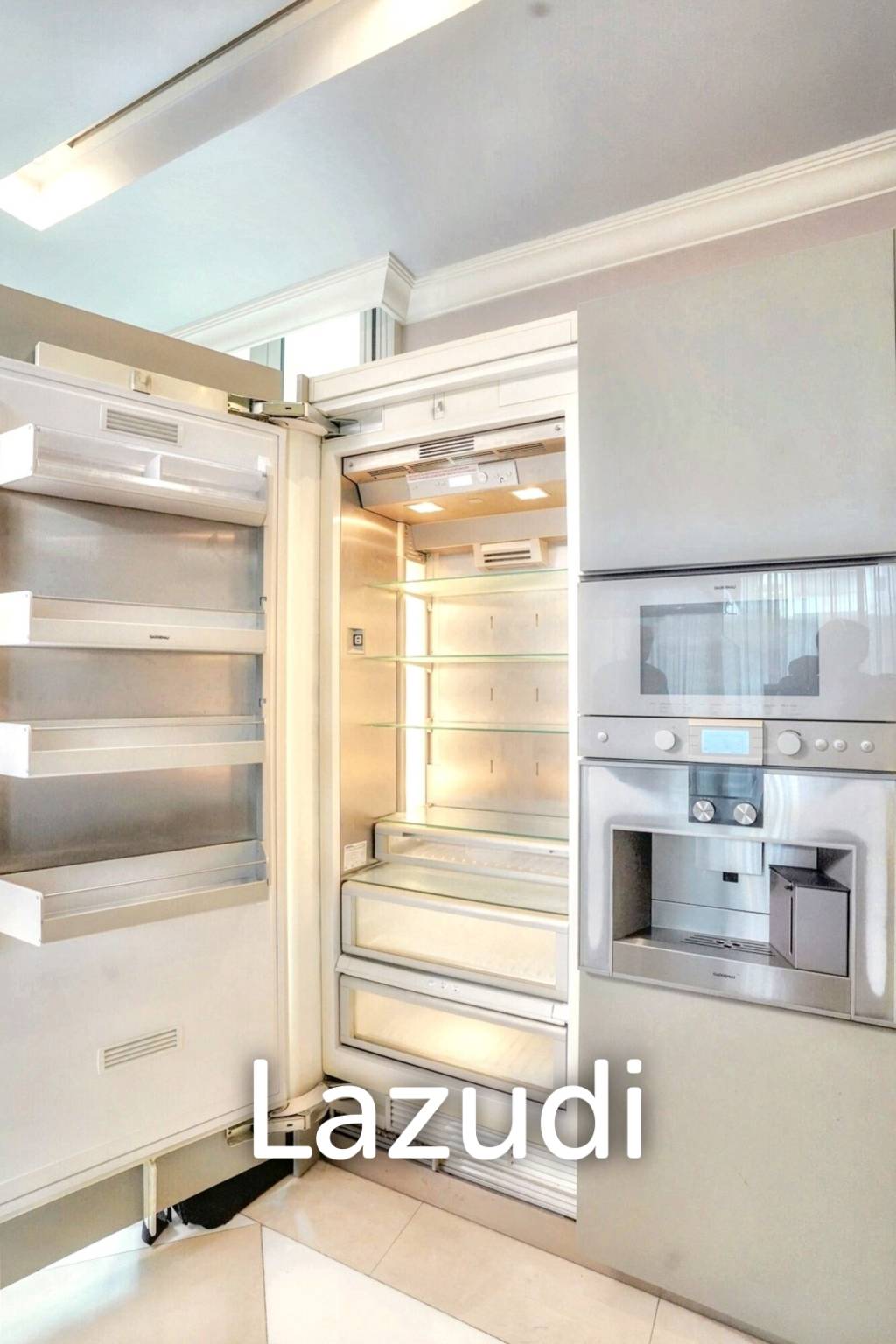 3 Bedroom 4 Bathroom 400 SQ.M 349 Residence