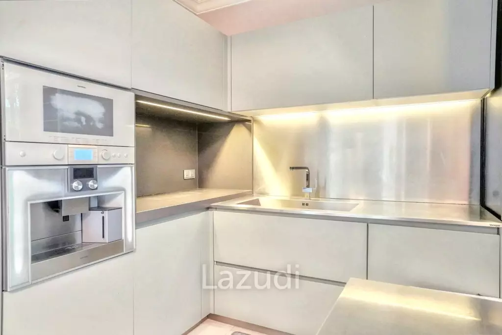 3 Bedroom 4 Bathroom 400 SQ.M 349 Residence
