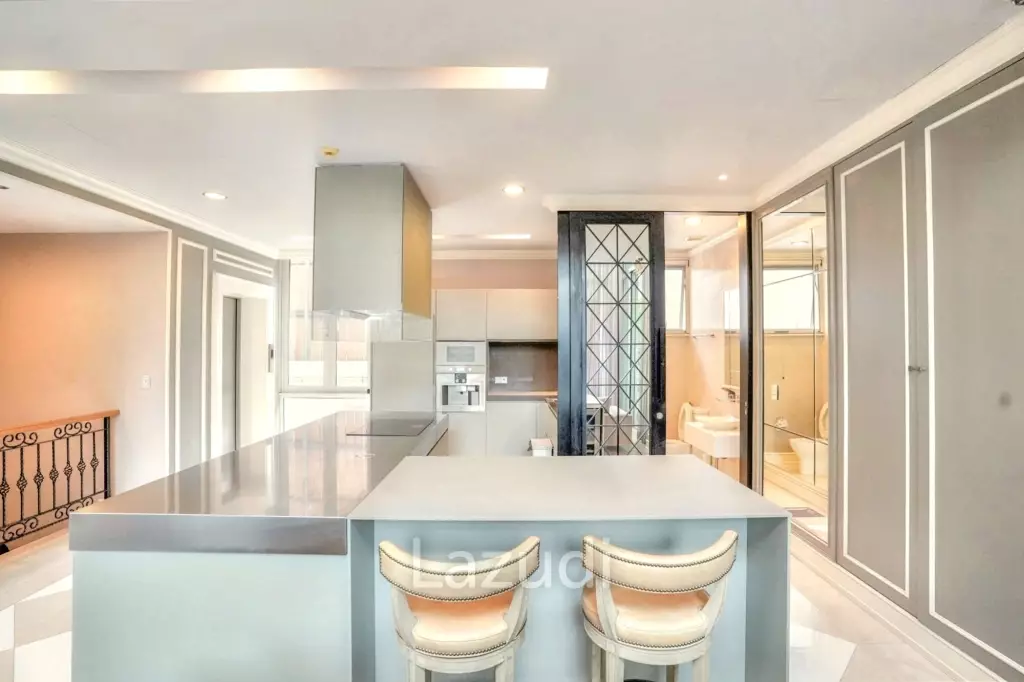3 Bedroom 4 Bathroom 400 SQ.M 349 Residence