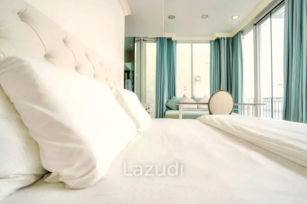 3 Bedroom 4 Bathroom 400 SQ.M 349 Residence