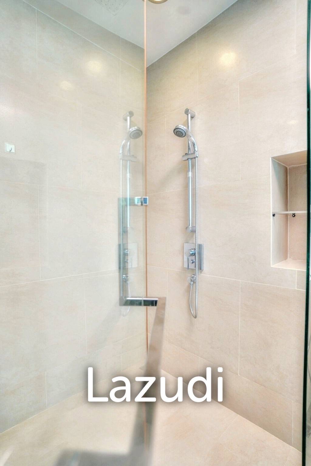3 Bedroom 4 Bathroom 400 SQ.M 349 Residence