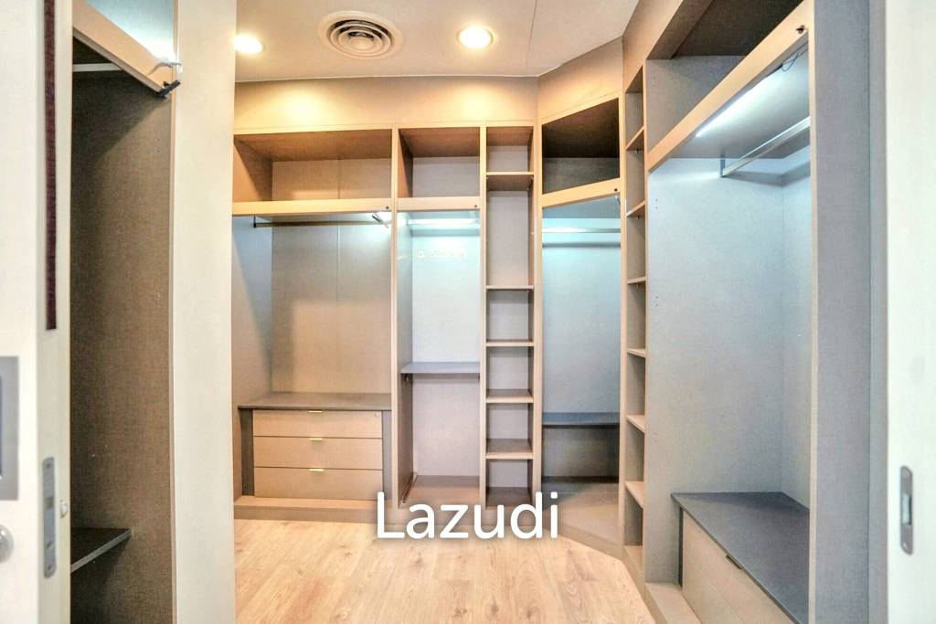 3 Bedroom 4 Bathroom 400 SQ.M 349 Residence