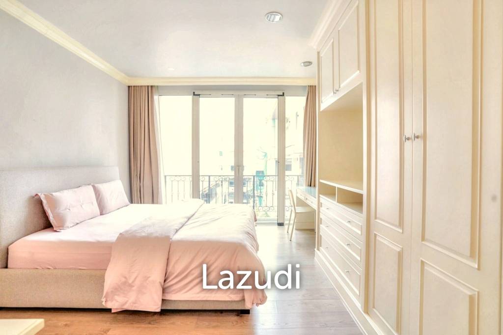 3 Bedroom 4 Bathroom 400 SQ.M 349 Residence