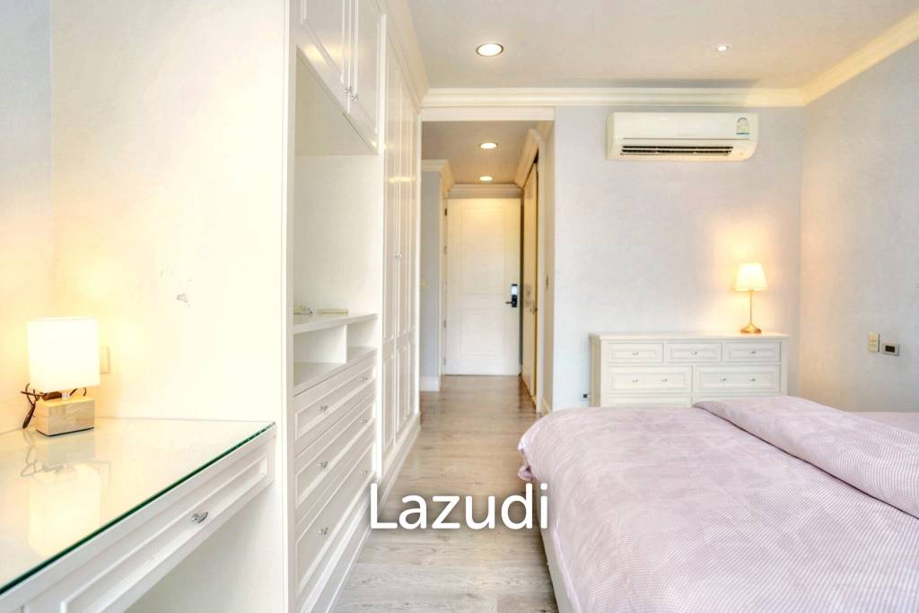 3 Bedroom 4 Bathroom 400 SQ.M 349 Residence