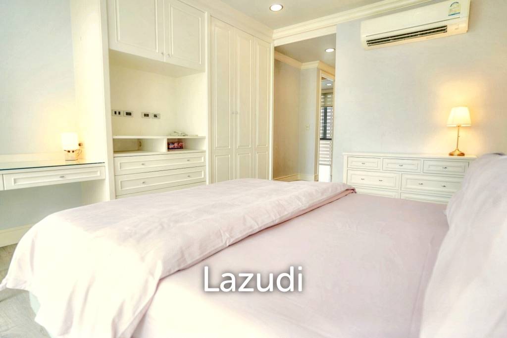 3 Bedroom 4 Bathroom 400 SQ.M 349 Residence