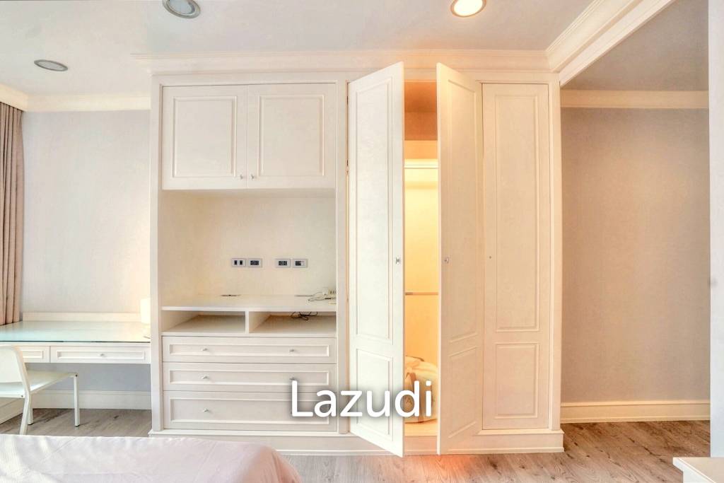 3 Bedroom 4 Bathroom 400 SQ.M 349 Residence