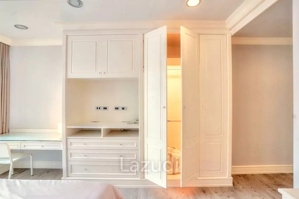 3 Bedroom 4 Bathroom 400 SQ.M 349 Residence
